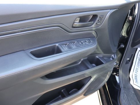 Used 2023 Honda Odyssey Sport image 16