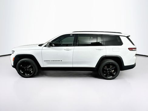 Used 2024 Jeep Grand Cherokee L Laredo AWD/4WD image 4