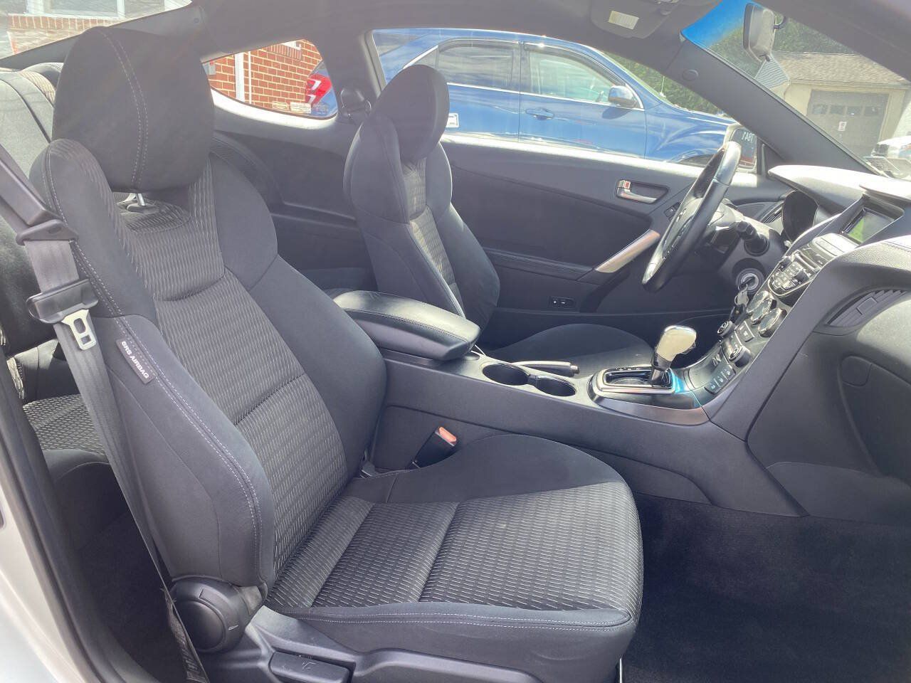 Used 2013 Hyundai Genesis 2.0T RWD image 17