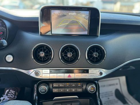 Used 2019 Kia Stinger RWD image 15