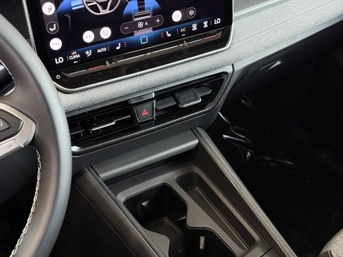 New 2026 Volkswagen Tiguan S FWD image 19