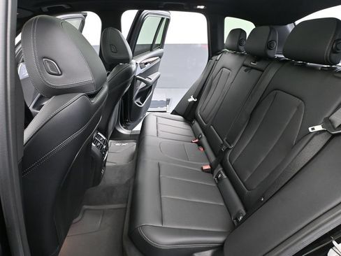 Used 2024 BMW X3 xDrive30i w/ Premium Essential Package AWD/4WD image 41