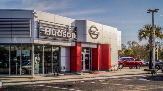 Used 2023 Nissan Ariya FWD image 3