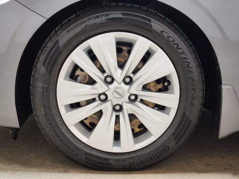 Used 2020 Nissan Sentra S FWD image 26