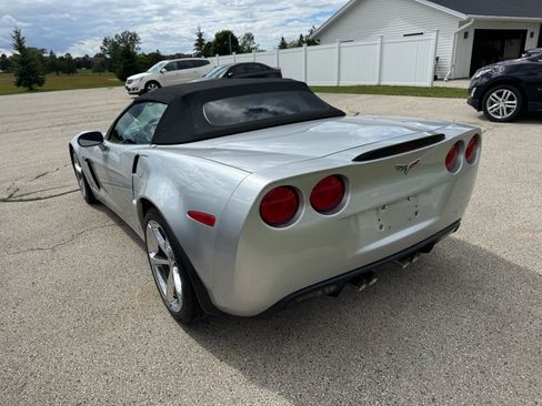 Used 2013 Chevrolet Corvette Grand Sport w/ 4LT Preferred Equipment Group RWD image 7