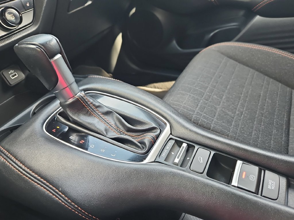 Used 2025 Honda HR-V Sport image 17