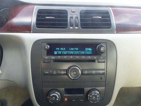 Used 2008 Buick Lucerne CXL w/ Ultra Confidence Package image 20