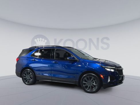Used 2022 Chevrolet Equinox RS w/ RS Leather Package image 2