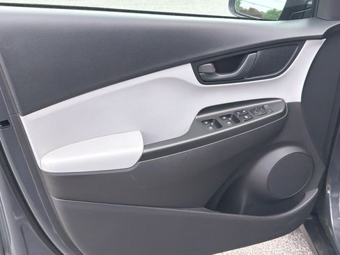 Certified 2023 Hyundai Kona SEL w/ Cargo Package FWD image 10