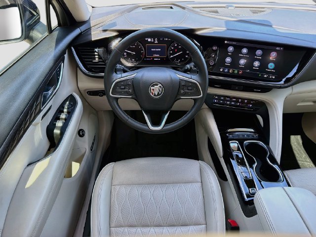Used 2022 Buick Envision Avenir w/ Technology Package II FWD image 17