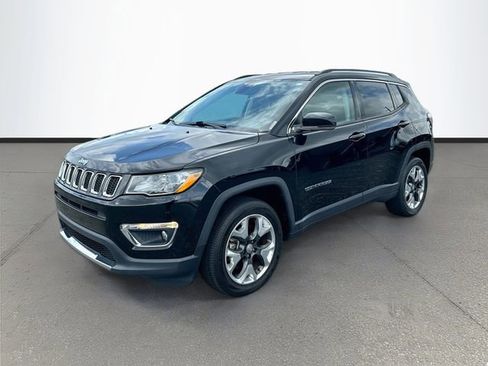 Used 2018 Jeep Compass Limited AWD/4WD image 3