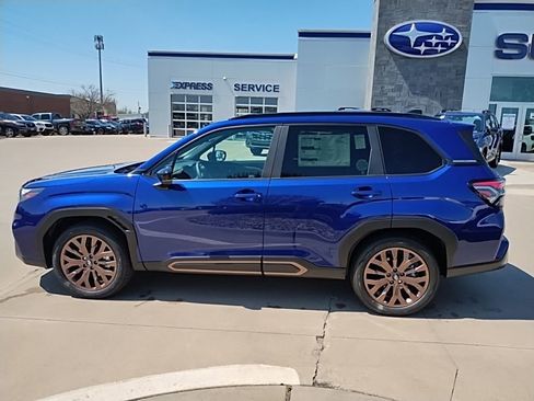 New 2026 Subaru Forester Touring AWD/4WD image 11
