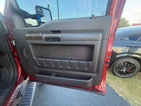 Used 2015 Ford F250 Platinum w/ FX4 Off-Road Package AWD/4WD image 21