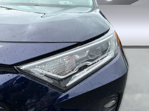 Used 2021 Toyota RAV4 Limited AWD/4WD image 11