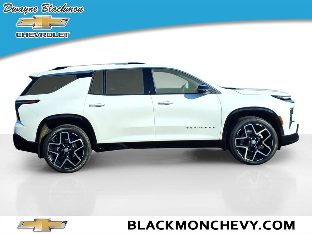 Used 2025 Chevrolet Traverse High Country w/ LPO, Floor Liner Package AWD/4WD image 2