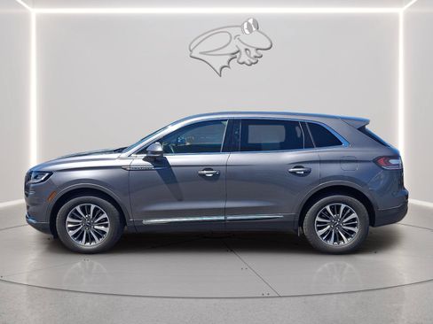 Used 2021 Lincoln Nautilus AWD w/ Equipment Group 101A image 2