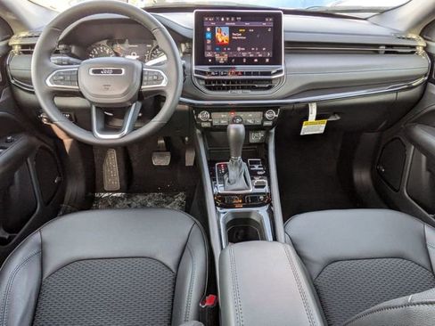 Certified 2026 Jeep Compass Latitude w/ Sun and Sound Group AWD/4WD image 22