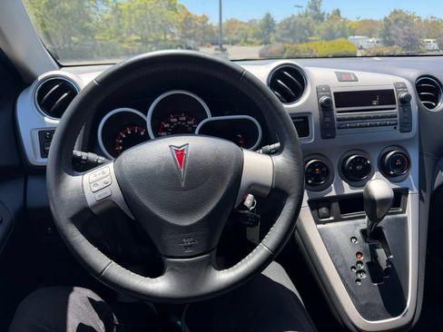 Used 2009 Pontiac Vibe GT FWD image 9