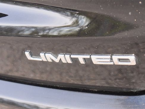 Used 2022 Jeep Compass Limited w/ Elite Group image 19