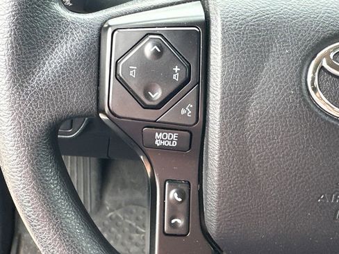 Used 2022 Toyota Tacoma SR AWD/4WD image 24