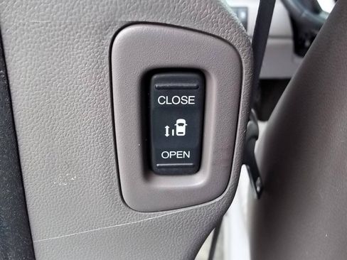 Used 2016 Honda Odyssey EX-L image 25