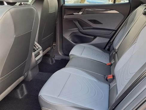 New 2026 Volkswagen Tiguan SE R-Line FWD image 8