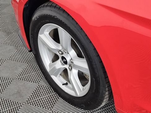 Used 2019 Ford Mustang Coupe image 6