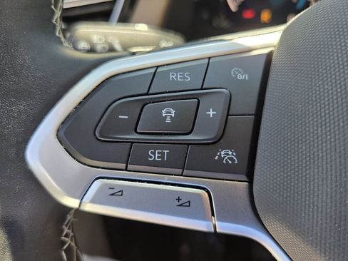 Used 2024 Volkswagen Atlas SE image 24