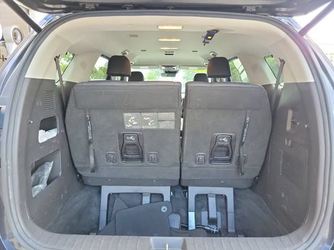 Certified 2023 Kia Carnival EX w/ Paint Protection Package FWD image 7