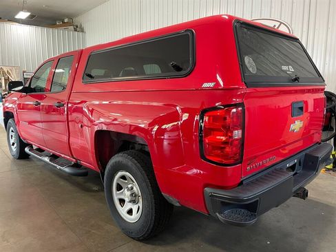 Used 2017 Chevrolet Silverado 1500 W/T AWD/4WD image 4