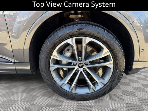 Used 2025 Audi Q7 2.0T Premium w/ Convenience Plus Package AWD/4WD image 13