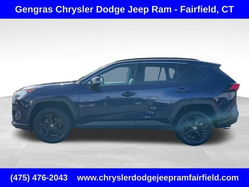 Used 2021 Toyota RAV4 XLE w/ Convenience Package AWD/4WD image 4