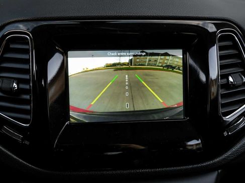 Used 2019 Jeep Compass Altitude image 19