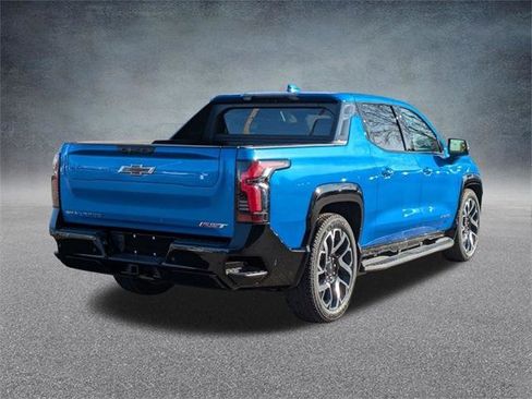 New 2025 Chevrolet Silverado EV RST image 4