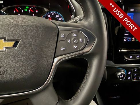 Used 2023 Chevrolet Traverse LT w/ Rear Camera Mirror Package AWD/4WD image 21