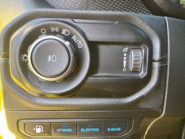 Used 2024 Jeep Wrangler Unlimited Rubicon 4xe AWD/4WD image 23