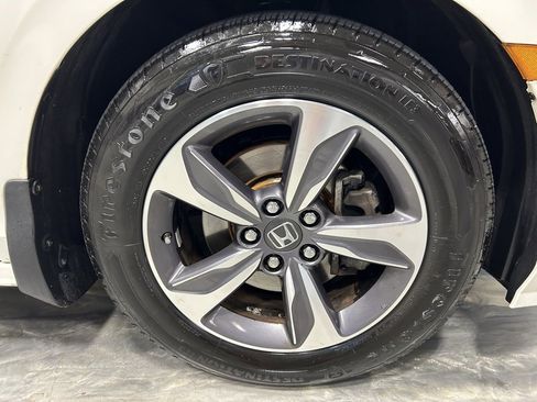 Used 2018 Honda Odyssey Touring image 27