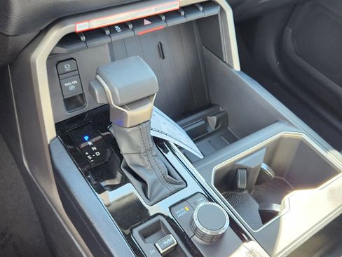 New 2026 Toyota Tundra SR5 w/ SR5 Convenience Package image 11