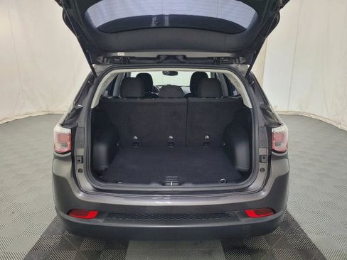 Used 2019 Jeep Compass Sport FWD image 29