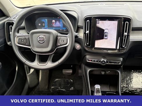 Certified 2025 Volvo XC40 B5 Plus AWD/4WD image 14