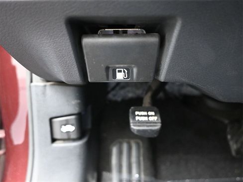 Used 2024 Nissan Altima 2.5 SV image 29