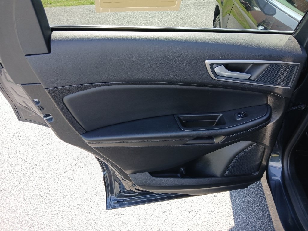 Used 2024 Ford Edge SEL AWD/4WD image 25