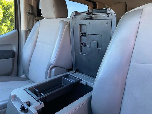 Used 2017 Nissan NV 3500 SV w/ SV Technology Package image 43