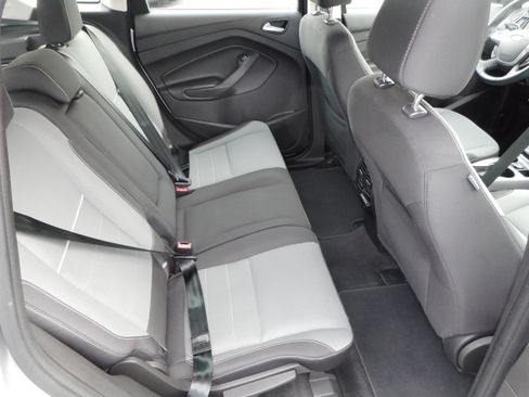 Used 2015 Ford C-MAX SE image 25