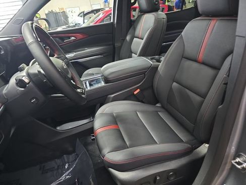 New 2026 Chevrolet Traverse RS w/ LPO, Floor Liner Package AWD/4WD image 19