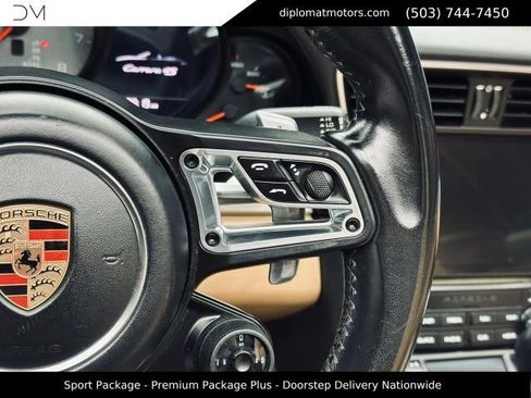 Used 2018 Porsche 911 Carrera 4S AWD/4WD image 28
