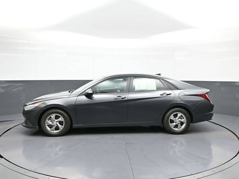 Certified 2021 Hyundai Elantra SE FWD image 9
