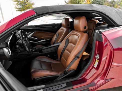 Used 2016 Chevrolet Camaro LT image 35