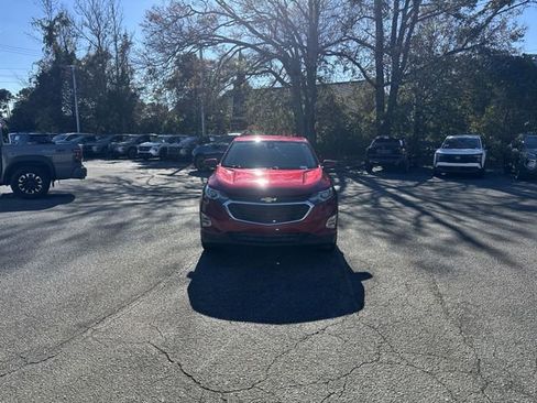 Used 2020 Chevrolet Equinox LT w/ Driver Convenience Package image 2