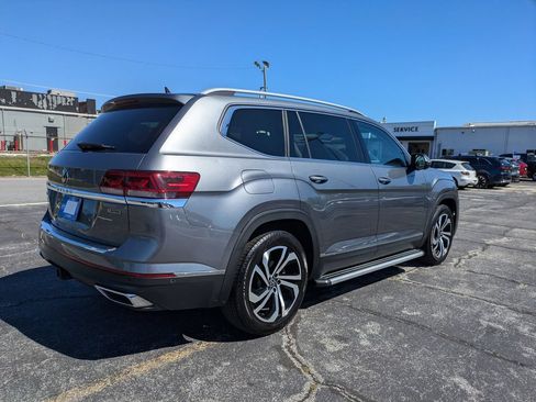 Used 2021 Volkswagen Atlas SEL Premium AWD/4WD image 4